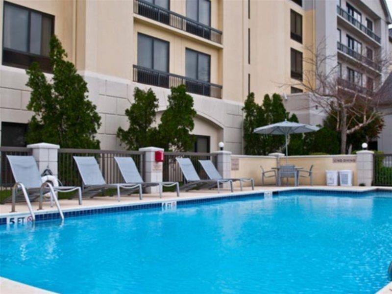 Springhill Hobby Airport Otel 3*